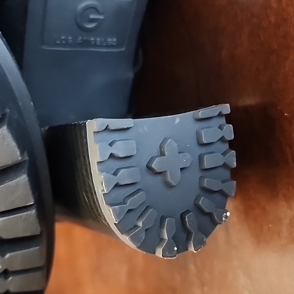 NWT GUESS Boots with lace up platform heel Black sz 8.5 - Picture 10 of 14